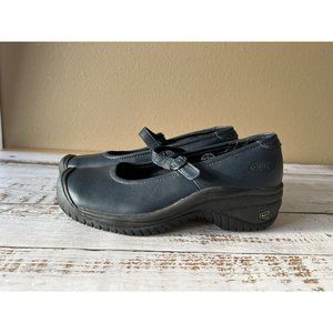 LIKE NEW Keen Navy Blue Mary Janes - Women's Shoe Size 8